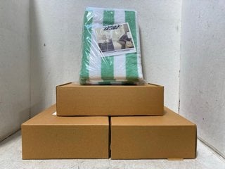 Lot 1057  
            Marchington SR18 - Parcel Delivery Only 

                
4 X SETS OF 2 CABANA STRIPE SEAFOAM GREEN BEACH TOWELS: LOCATION - BR4