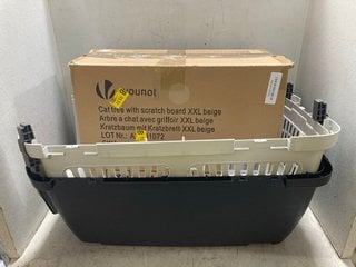 Lot 1193  
            Marchington SR18 - Parcel Delivery Only 

                
VOUNOT CAT TREE WITH SCRATCH BOARD TO INCLUDE MEDIUM PET CARRIER: LOCATION - BR12