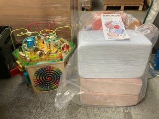 Lot 1194  
            Marchington SR18 - Parcel Delivery Only 

                
CHILDRENS WOODEN TOY SET TO INCLUDE SOFTPARK KIDS PLAYSET: LOCATION - BR12