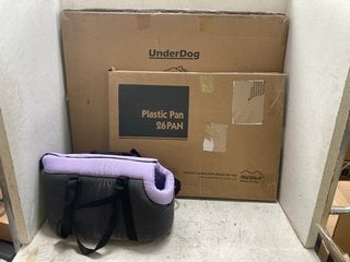 Lot 1198  
            Marchington SR18 - Parcel Delivery Only 

                
3 X ASSORTED PET ITEMS TO INCLUDE SMALL PET CARRIER IN GREY: LOCATION - BR13