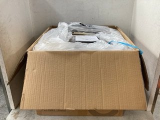 Lot 1207  
            Marchington SR18 - Parcel Delivery Only 

                
2 X FEANDREA PCT40W CAT TREES WITH SCRATCHING POST AND RAMP - COMBINED ORIGINAL R...