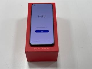 Lot 14  
            Nationwide - Parcel Delivery Only 

                
ONE PLUS 10 PRO 5G 128GB SMARTPHONE IN VOLCANIC BLACK: MODEL NO NE2213 (WITH BOX,...