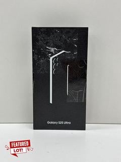 Lot 1  
            Nationwide - Parcel Delivery Only 

                
SAMSUNG GALAXY S25 ULTRA 256 GB SMARTPHONE (ORIGINAL RRP - £1349) IN TITANIUM BLA...