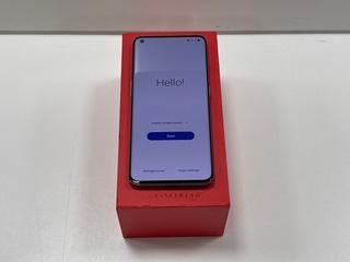 Lot 9  
            Nationwide - Parcel Delivery Only 

                
ONEPLUS 10 PRO 5G 256GB SMARTPHONE IN EMERALD FOREST: MODEL NO NE2213 (WITH BOX, ...