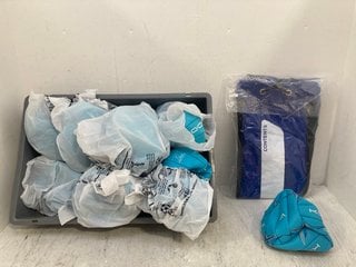 Lot 1055  
            Marchington SR14 - Parcel Delivery Only 
                
QTY OF KOOGA CENTRE FOOTBALLS IN BLUE: LOCATION - F8