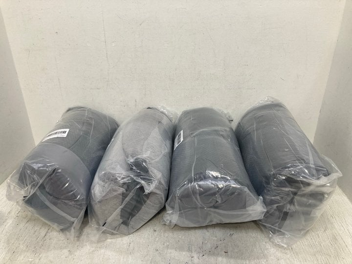 Lot 1070  
            Marchington SR14 - Parcel Delivery Only 
                
4 X THE FILLIE DOG CAR SEATS IN GREY - SIZE 55X50X35CM: LOCATION - F9