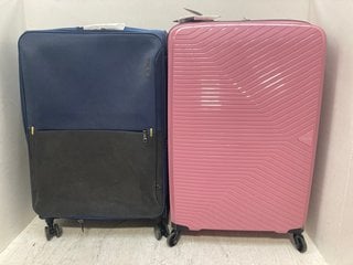 Lot 1078  
            Marchington SR14 - Parcel Delivery Only 
                
SAMSONITE LARGE 4 WHEELED SUITCASE IN NAVY TO INCLUDE TRIPP CHIC LARGE 4 WHEELED ...
