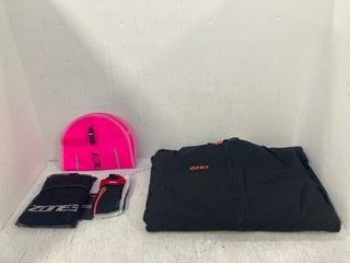 Lot 1089  
            Marchington SR14 - Parcel Delivery Only 
                
4 X ASSORTED ZONE 3 ITEMS TO INCLUDE UNISEX ACTIVE-FLEX CHANGING ROBE IN BLACK - ...