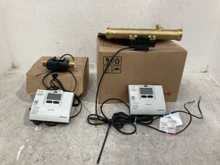 Lot 1122  
            Marchington SR14 - Parcel Delivery Only 

                
2 X KAMSTRUP MULTICAL 403 HEAT METER E1 - COMBINED ORIGINAL RRP £954: LOCATION - F12