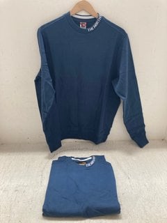 Lot 113  
            Marchington SR14 - Parcel Delivery Only 
                
2 X THE NORTH FACE MENS ZUMU CREW SWEATSHIRTS IN SHADY BLUE - SIZE LARGE - COMBIN...