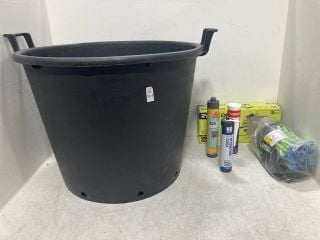 Lot 1164  
            Marchington SR14 - Parcel Delivery Only 
                
QTY OF ASSORTED DIY ITEMS TO INCLUDE RYOBI ONE CORDLESS GRASS SHEAR & SCRUBBER: L...