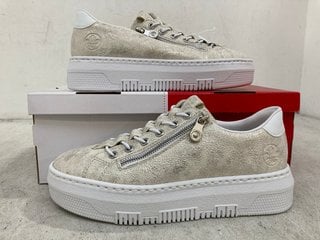 Lot 1191  
            Marchington SR14 - Parcel Delivery Only 
                
RIEKER M1953 60 TRAINERS IN BEIGE - UK SIZE 6: LOCATION - F14