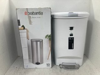 Lot 1313  
            Marchington SR14 - Parcel Delivery Only 

                
SIMPLEHUMAN 50L PEDESTAL BIN IN WHITE TO INCLUDE BRABANTIA 30 LITRE PEDAL BIN: LO...