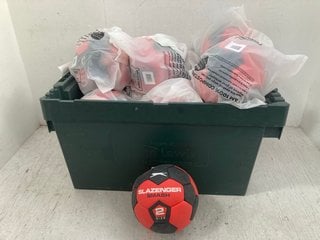 Lot 1331  
            Marchington SR14 - Parcel Delivery Only 

                
QTY OF SLAZENGER SMASH SIZE 2 BALLS: LOCATION - E18