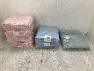Lot 1339  
            Marchington SR14 - Parcel Delivery Only 

                
QTY OF CHRISTY BATH TOWELS IN VARIOUS COLOURS: LOCATION - E17