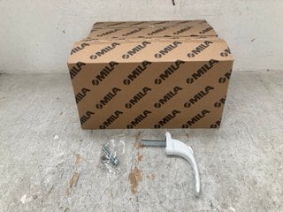 Lot 1349  
            Marchington SR14 - Parcel Delivery Only 

                
2 X BOXES OF PROLINEA INLINE ESPAG 55MM PIN HANDLE LOCKINGS IN WHITE: LOCATION - E17