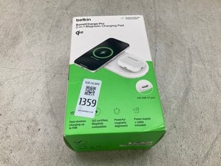 Lot 1359  
            Marchington SR14 - Parcel Delivery Only 

                
BELKIN BOOST-CHARGE PRO 2-IN-1 MAGNETIC CHARGING PAD: LOCATION - E16