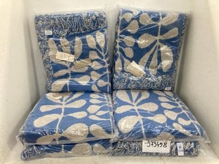 Lot 1374  
            Marchington SR14 - Parcel Delivery Only 

                
6 X BLOOMINGVILLE BLANKETS IN CREAM/BLUE: LOCATION - E15