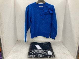 Lot 1417  
            Marchington SR14 - Parcel Delivery Only 

                
2 X THIS GIRLS CURIOSITY KNIT SWEATERS IN BLUE & BLACK - SIZE S/M: LOCATION - E13