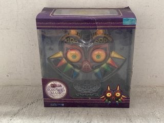 Lot 211  
            Marchington SR14 - Parcel Delivery Only 

                
ZELDA 12" MAJORA'S MASK PAINTED STATUE - ORIGINAL RRP £89: LOCATION - H6