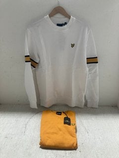 Lot 242  
            Marchington SR14 - Parcel Delivery Only 
                
LYLE & SCOTT CREW NECK SWEATSHIRT IN SUNFLOWER - SIZE MEDIUM TO INCLUDE LYLE & SC...