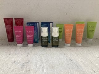 Lot 272  
            Marchington SR14 - Parcel Delivery Only 

                
14 X ELEMIS PRODUCTS TO INCLUDE 2 X ELEMIS SUPERFOOD GLOW PRIMING ILLUMINATED MOI...