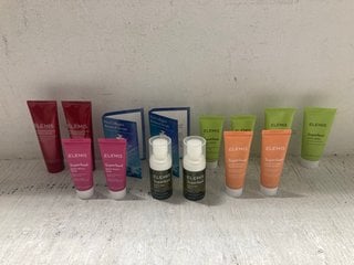 Lot 274  
            Marchington SR14 - Parcel Delivery Only 
                
14 X ELEMIS PRODUCTS TO INCLUDE 2 X ELEMIS SUPERFOOD GLOW PRIMING ILLUMINATED MOI...