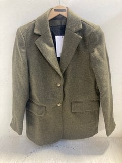 Lot 309  
            Marchington SR14 - Parcel Delivery Only 

                
SELECTED FEMME WOOL BLAZER IN KALAMATA - SIZE 34 - ORIGINAL RRP £150: LOCATION - H8