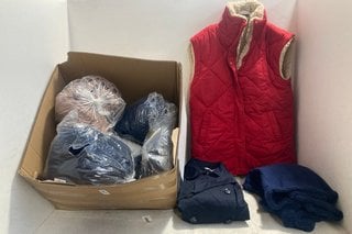 Lot 318  
            Marchington SR14 - Parcel Delivery Only 

                
QTY OF ASSORTED WOMENS CLOTHING/NIGHTWEAR IN VARIOUS SIZES TO INCLUDE HELENE BERM...