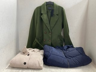 Lot 461  
            Marchington SR14 - Parcel Delivery Only 
                
3 X ASSORTED COATS TO INCLUDE NUAGE PUFFER HOODED JACKET IN DARK NAVY - UK SIZE 1...