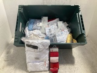 Lot 473  
            Marchington SR14 - Parcel Delivery Only 
                
QTY OF ASSORTED JOHN LEWIS & PARTNERS BABY CLOTHING TO INCLUDE PREMATURE BABY JER...