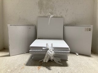 Lot 485  
            Marchington SR14 - Parcel Delivery Only 

                
QTY OF HOBBYCRAFT 12" X 12" SCRAPBOOKS: LOCATION - H17