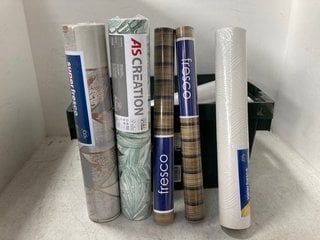 Lot 515  
            Marchington SR14 - Parcel Delivery Only 
                
QTY OF ASSORTED WALLPAPER TO INCLUDE FRESCO WOODEN SLATS WALLPAPER IN NATURAL: LO...