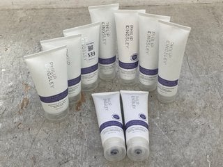 Lot 539  
            Marchington SR14 - Parcel Delivery Only 

                
6 X PHILIP KINGSLEY 150ML PURE BLONDE BOOSTERS TP INCLUDE 3 X PHILIP KINGSLEY 170...