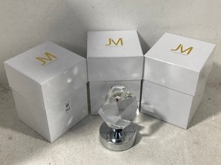 Lot 561  
            Marchington SR14 - Parcel Delivery Only 
                
3 X JULIEN MACDONALD CRYSTAL LAMPS: LOCATION - G18