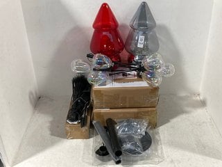 Lot 564  
            Marchington SR14 - Parcel Delivery Only 
                
QTY OF ASSORTED HOUSEHOLD DECOR TO INCLUDE 2 X HOME REFLECTIONS CHRISTMAS TREE 2-...