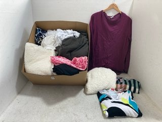 Lot 578  
            Marchington SR14 - Parcel Delivery Only 
                
QTY OF ASSORTED WOMENS CLOTHING/NIGHTWEAR IN VARIOUS SIZES TO INCLUDE ONLY VIVA L...