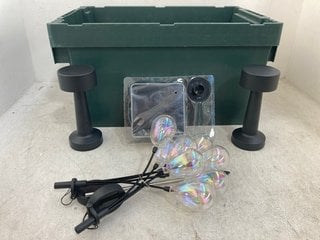 Lot 586  
            Marchington SR14 - Parcel Delivery Only 
                
QTY OF ASSORTED OUTDOOR LIGHTING TO INCLUDE MY GARDEN STORIES SOLAR DISC LIGHTS: ...