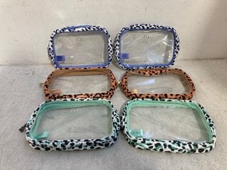 Lot 589  
            Marchington SR14 - Parcel Delivery Only 
                
6 X TILI MAKEUP STORAGE BAGS IN LEOPARD PRINT: LOCATION - G16