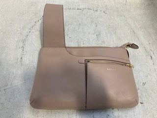 Lot 627  
            Marchington SR14 - Parcel Delivery Only 
                
RADLEY LONDON POCKETS ICON ZIP TOP CROSSBODY BAG IN BEIGE - ORIGINAL RRP £179: LO...