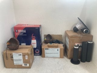 Lot 638  
            Marchington SR14 - Parcel Delivery Only 
                
QTY OF ASSORTED OUTDOOR ITEMS TO INCLUDE SPEAR & JACKSON 5 LITRE PRESSURE SPRAYER...