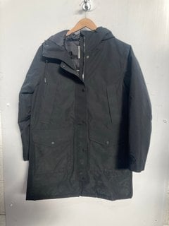 Lot 664  
            Marchington SR14 - Parcel Delivery Only 

                
TRETORN EXPLORER FIELD PARKA - DEEP BLACK - SIZE SMALL - ORIGINAL RRP £220: LOCAT...