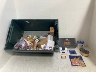 Lot 732  
            Marchington SR14 - Parcel Delivery Only 

                
QTY OF ASSORTED HARDWARE & ACCESSORIES TO INCLUDE EZ CAR CARE PACK OF 5 ULTRA SOF...