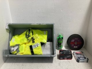 Lot 746  
            Marchington SR14 - Parcel Delivery Only 

                
QTY OF ASSORTED HARDWARE ITEMS TO INCLUDE PACK OF PARWELD CUTTING DISCS - MODEL C...