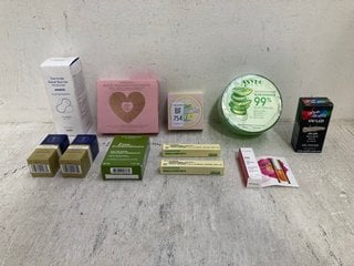 Lot 754  
            Marchington SR14 - Parcel Delivery Only 

                
QTY OF ASSORTED BEAUTY PRODUCTS TO INCLUDE CHARLOTTE TILBURY BEAUTY SOULMATES FAC...