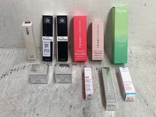 Lot 755  
            Marchington SR14 - Parcel Delivery Only 

                
QTY OF ASSORTED BEAUTY PRODUCTS TO INCLUDE CLARINS PARIS 01 SUPRA VOLUME MASCARA:...