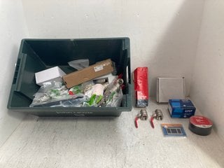 Lot 765  
            Marchington SR14 - Parcel Delivery Only 

                
QTY OF ASSORTED HARDWARE & ACCESSORIES TO INCLUDE INTELLIGENT HARDWARE PACK OF 2 ...