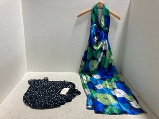 Lot 777  
            Marchington SR14 - Parcel Delivery Only 

                
OMNES ROMEO DRESS IN NAVY - UK SIZE 10 TO INCLUDE OMNES JAI DRESS IN OVERSIZED FL...