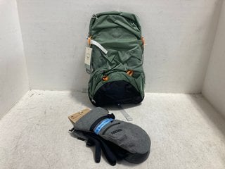 Lot 788  
            Marchington SR14 - Parcel Delivery Only 

                
3 X ASSORTED OUTDOOR CLOTHING ACCESSORIES TO INCLUDE OSPREY HIKELITE 18 PINE LEAF...
