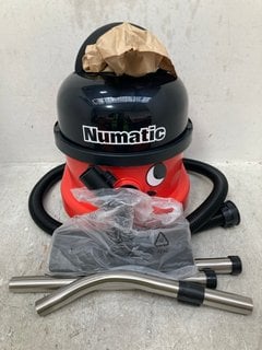 Lot 898  
            Marchington SR14 - Parcel Delivery Only 

                
NUMATIC HENRY NRV 240-11 COMMERCIAL VACUUM CLEANER: LOCATION - F1